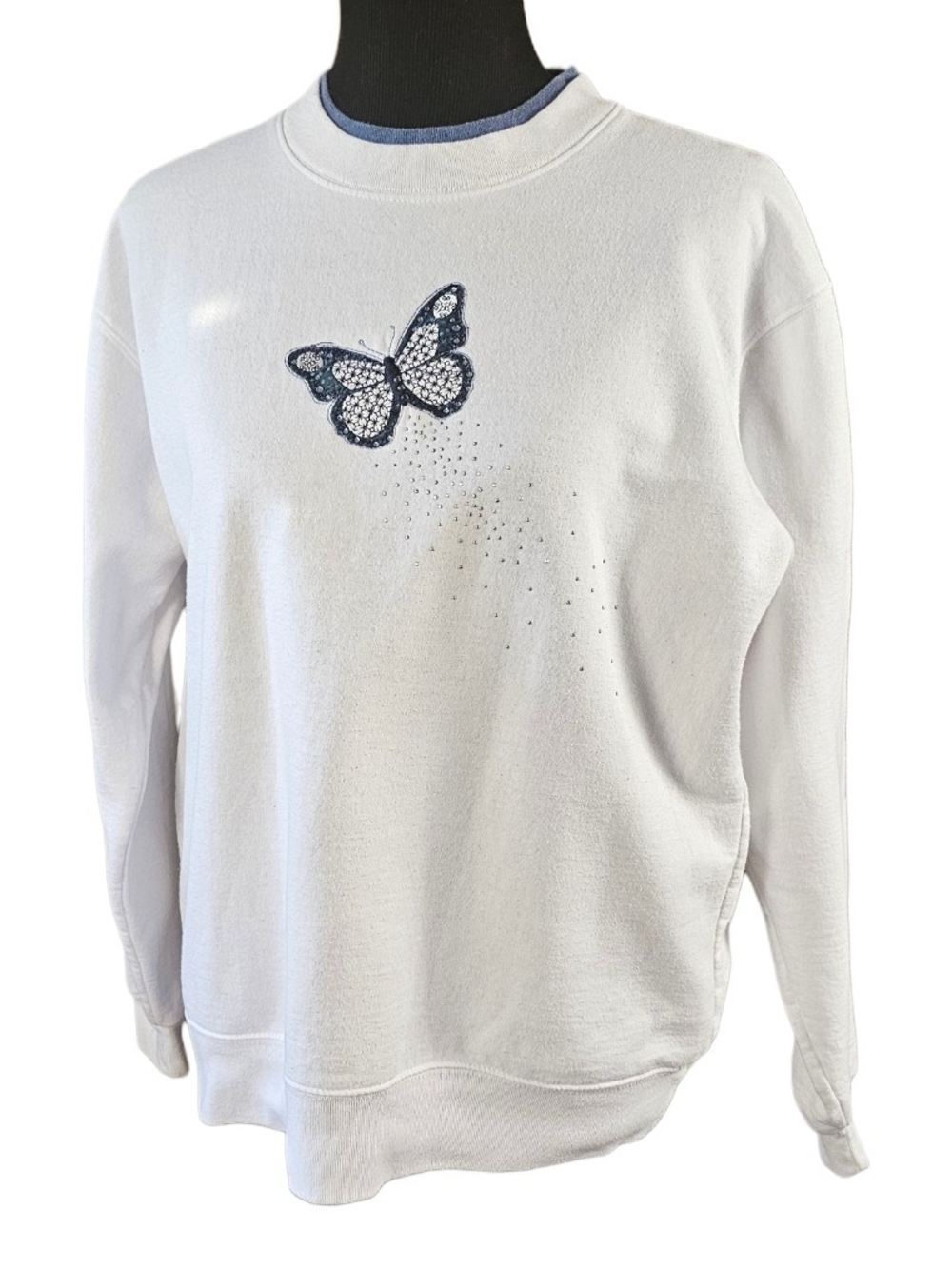 Vintage Day Breeze Butterfly Embroidered Rhinestone Sweatshirt Large